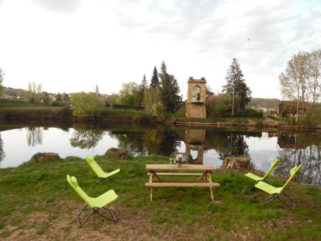 فندق Le Pont De Livinhac دوكازوفيل المظهر الخارجي الصورة